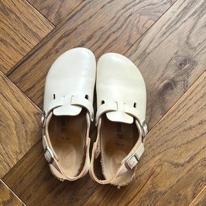 Boston white Birkenstock leather clog slide